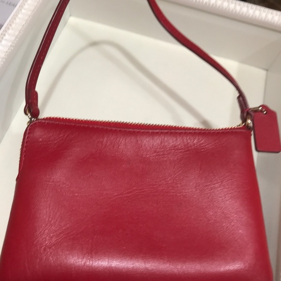 Coach wristlet - Picture 3 of 5